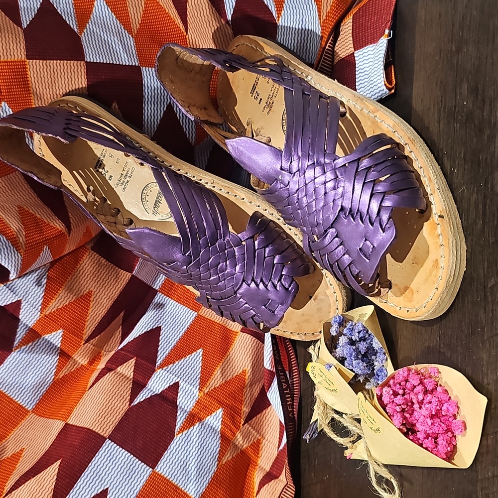 Purple Leather Ladies Shoes Size 8 New, Has'nt Been Worn - Picture 8 of 8